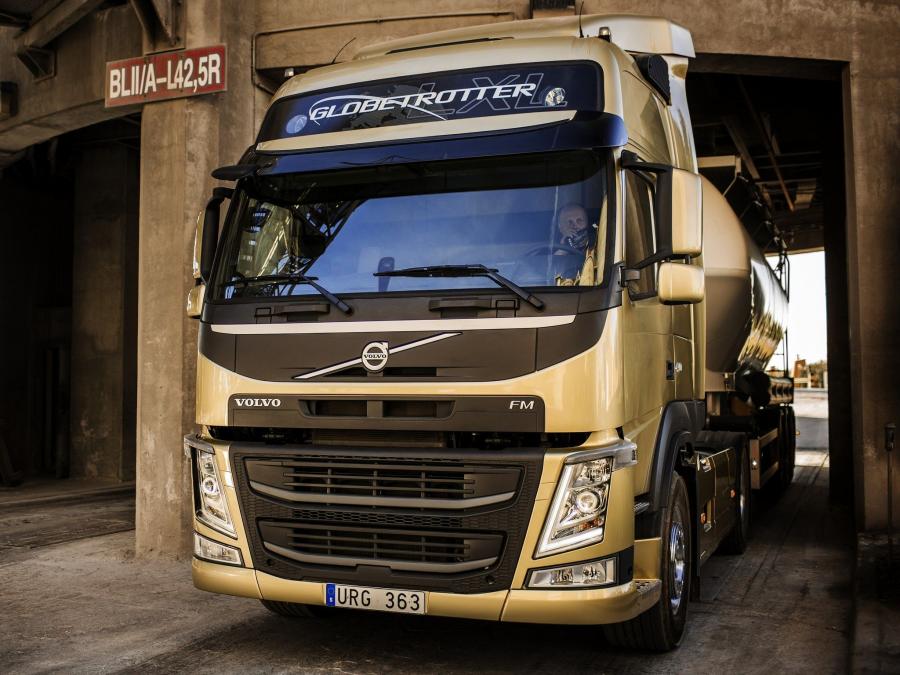  Volvo FM 410 4x2 2013 года  (фото 3 из 30)
